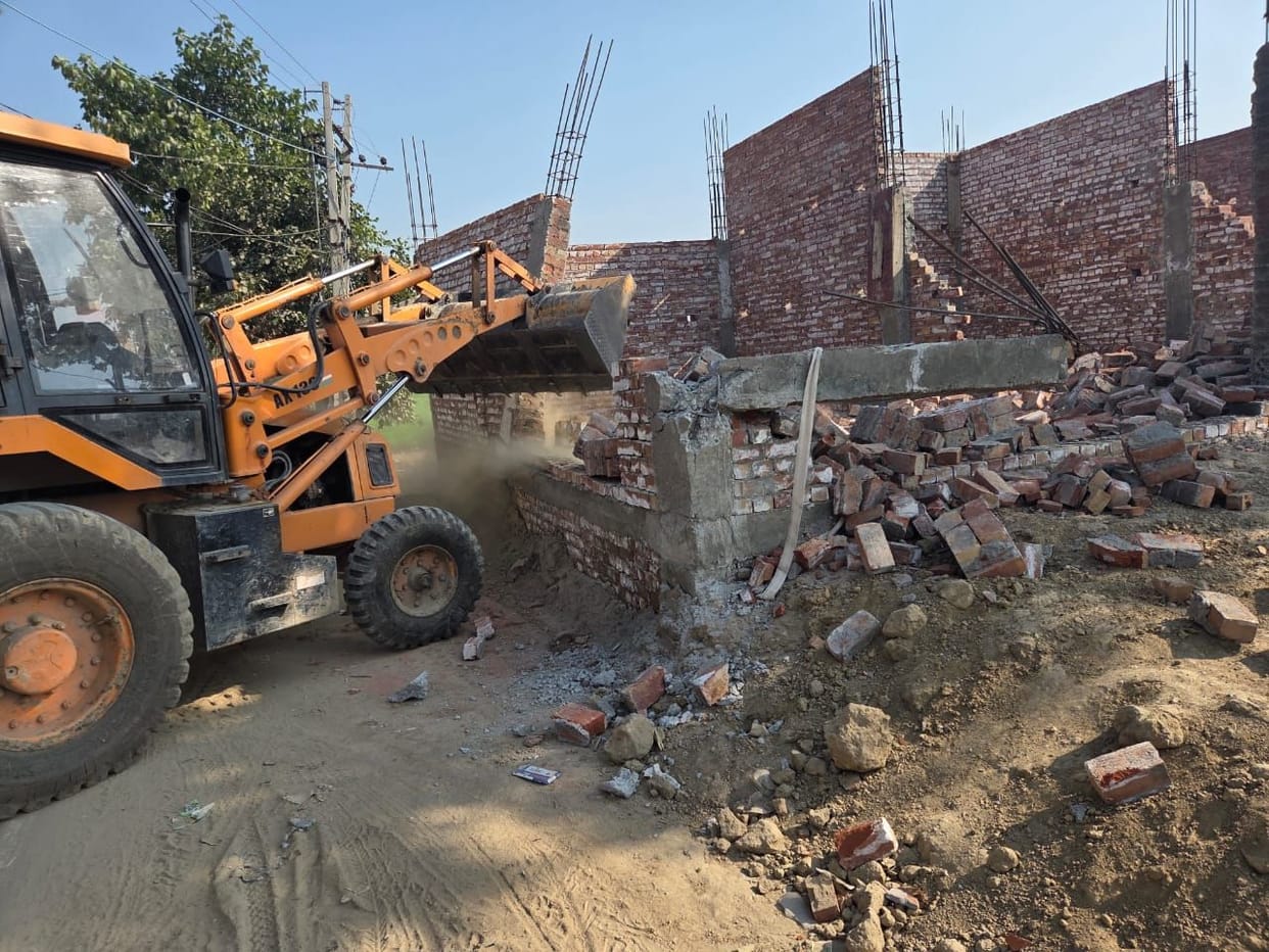 Two colonies and six under-construction shops were demolished.