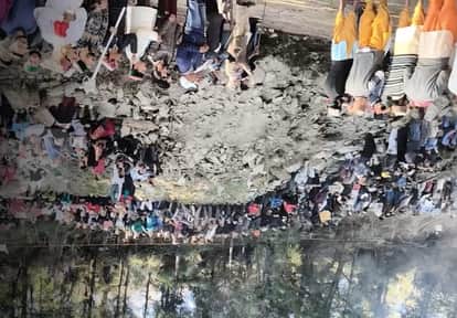 The Pran Pratishtha ceremony of the newly constructed palanquin of the deity Gudaru is underway.