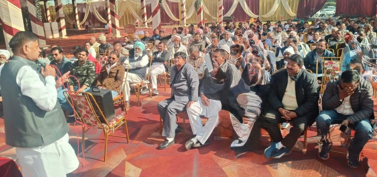 Congress workers chalk out strategy for rally to be held in Delhi on December 14