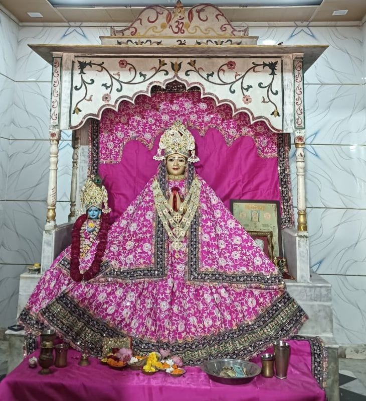 Mahalakshmi continues to meditate in Belvan today.