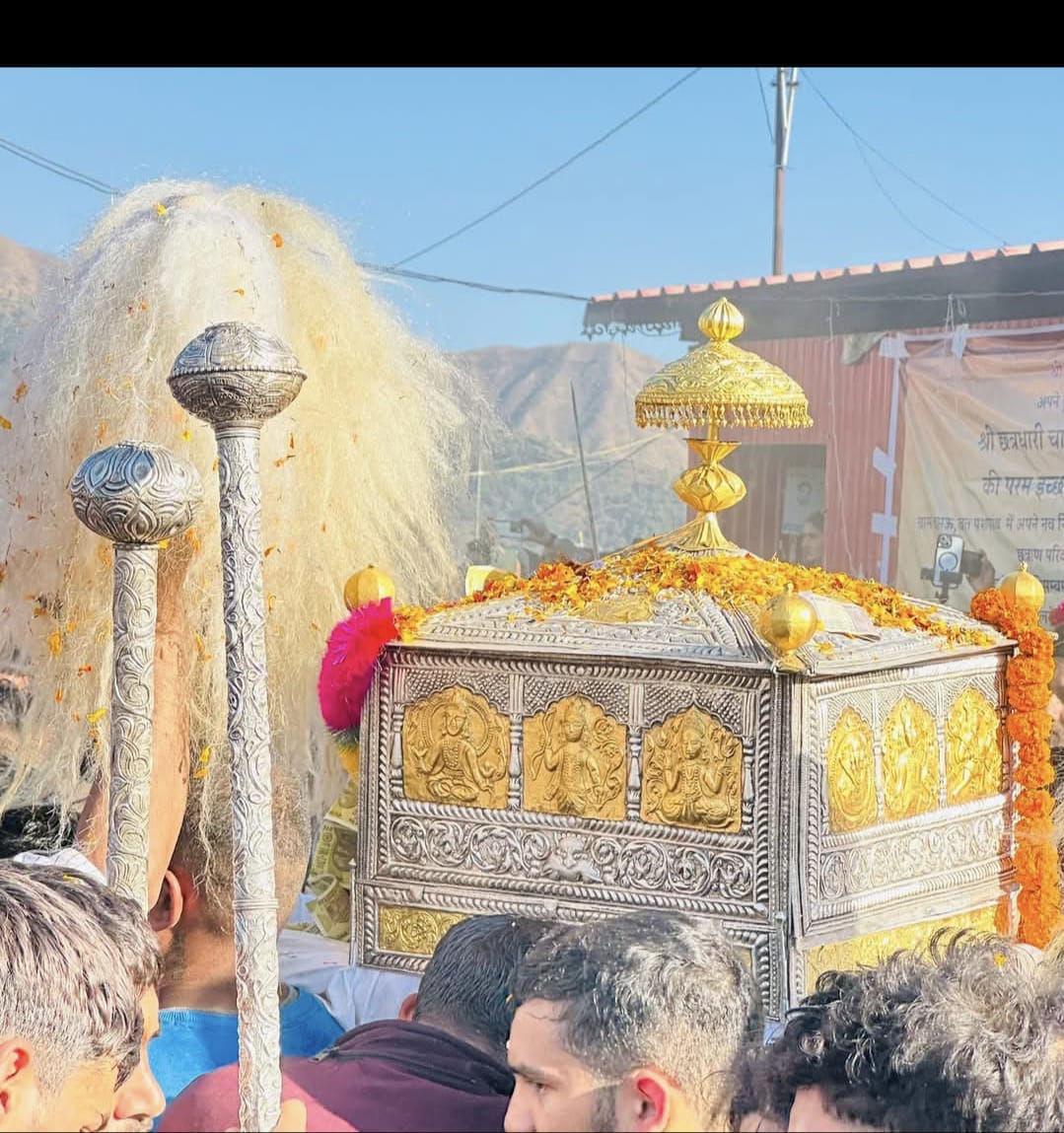 The temple complex resounded with cheers