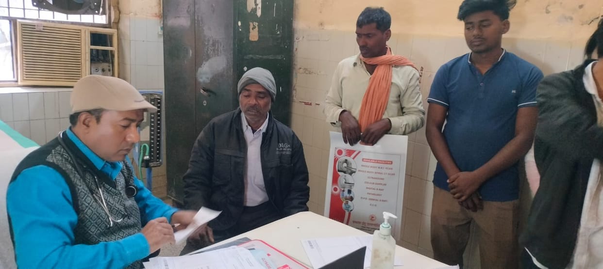 The outbreak of seasonal diseases increased in the cold, patients were suffering from cough.