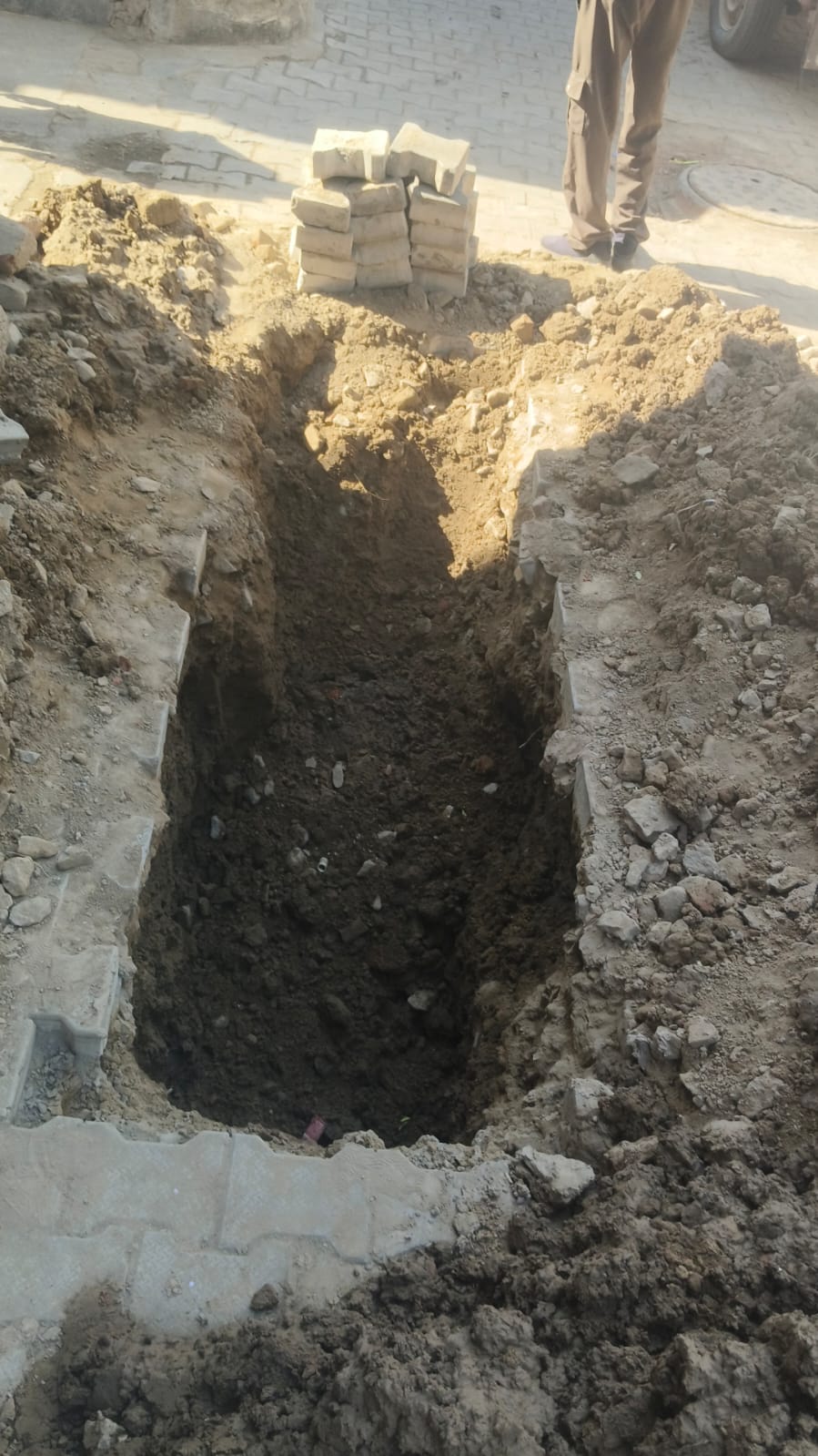 The people of the street are forced to drink contaminated water for the last one and a half months.