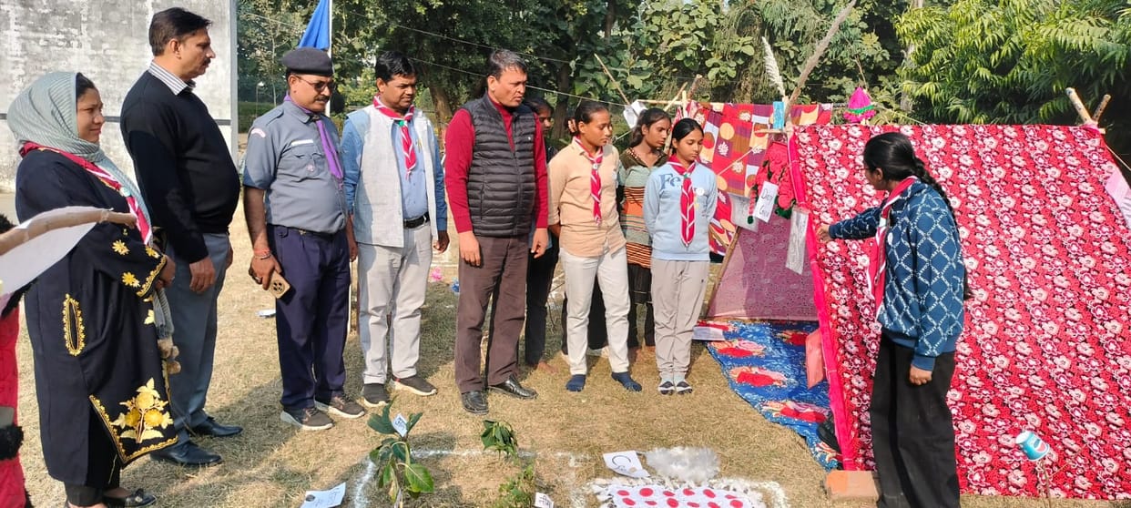 Rangers-Rovers camp: Daisy team secured first place in tent pitching.
