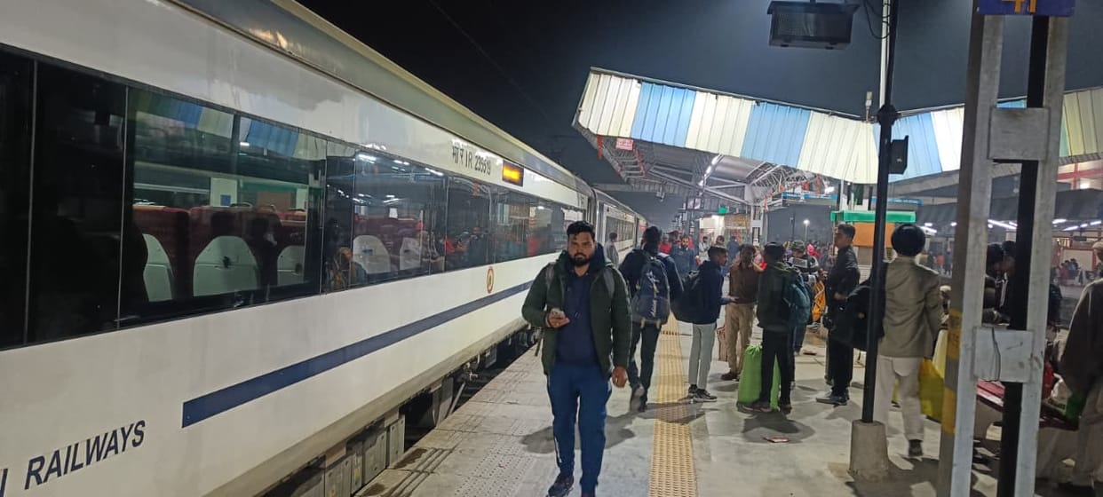 The Vande Bharat train arrived 11 minutes late on its very first day.