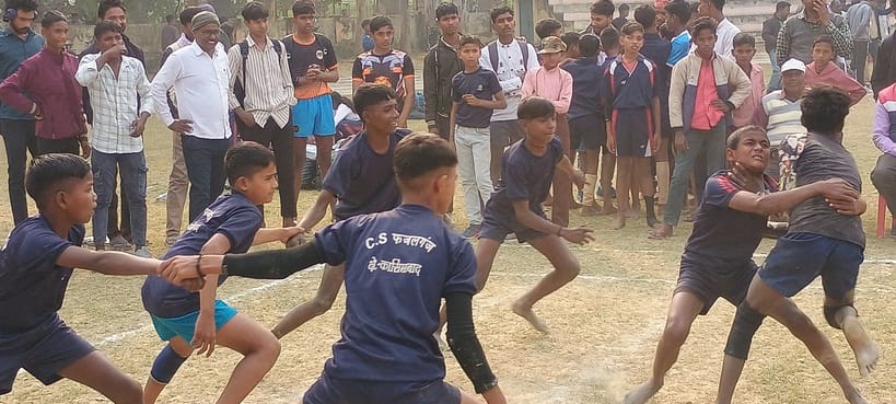 Dhananjay ran the fastest among boys and Madhu ran the fastest among girls.