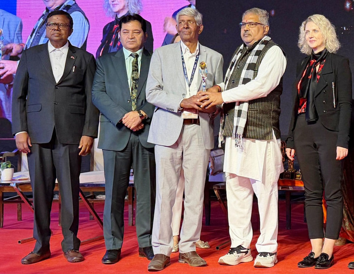 Millionaire Farmer Award to Ishwar Kundu