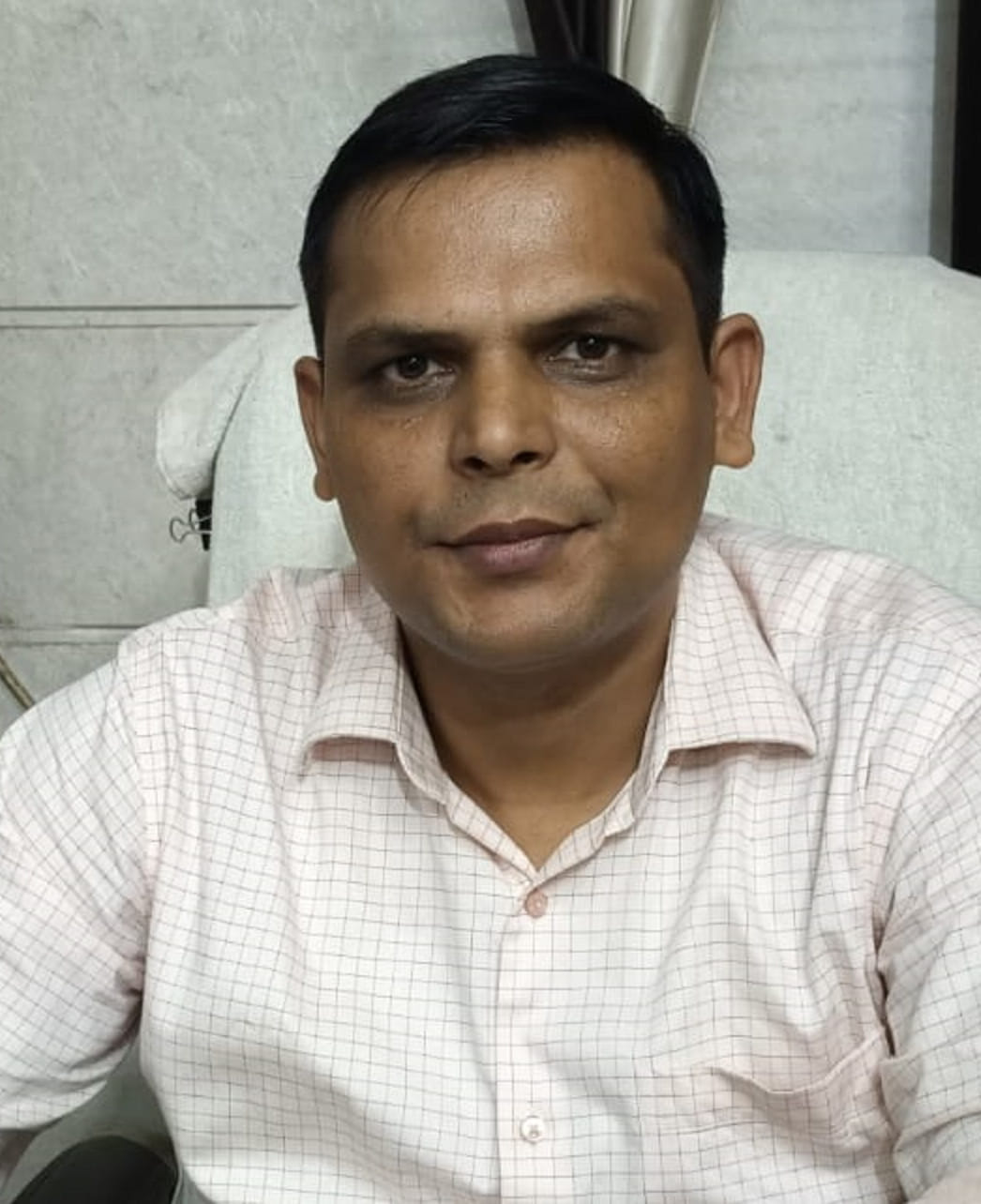 Assistant Commissioner of Food suspended on charges of arbitrary raids and personal gain