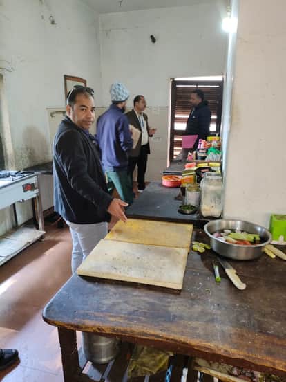 Raids on two resorts in Umaria-Bandhavgarh, food safety rules exposed