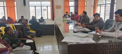 Siddharthnagar News: Warning: Complete the form feeding on time, otherwise action will be taken