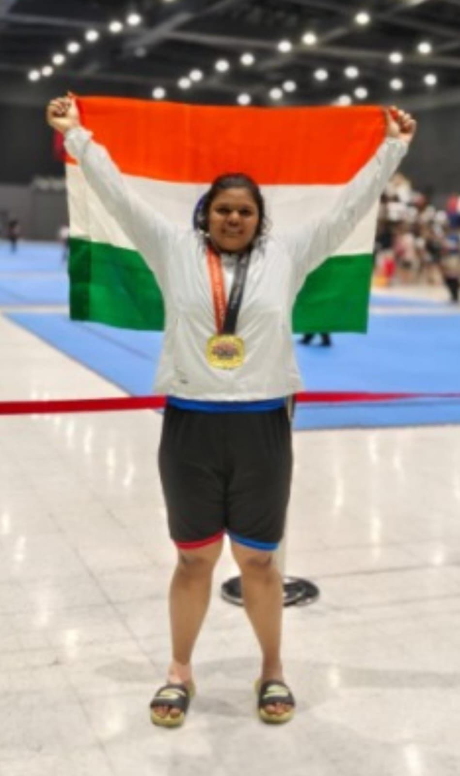 Wrestler Riya Rawal wins gold in professional wrestling.