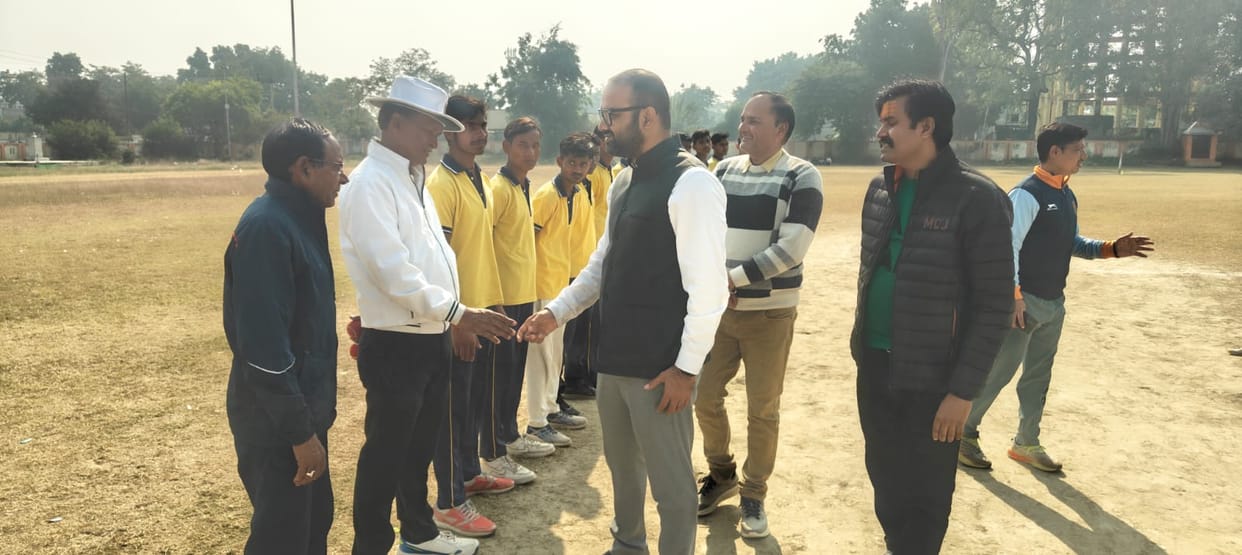 Vineet Eleven, Nagla Moti Mohammadabad, Khanpur Eleven and Nagla Dhara won the matches.
