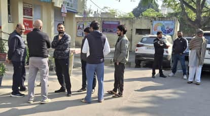 Swimming coach dies after being hit by a car, scooter falls 20 metres away