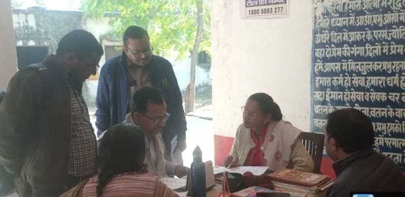 Officers scramble to find missing voters