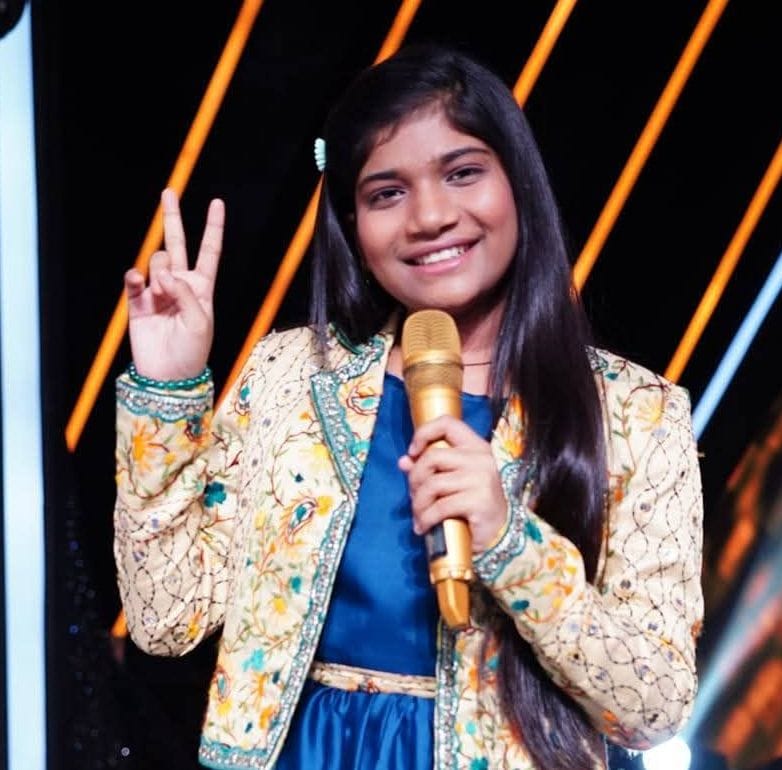 Preparations are in full swing for superstar singer Khushi Nagar's show.