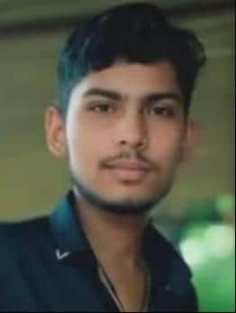 मृतक अभिषेक का फाइल फोटो