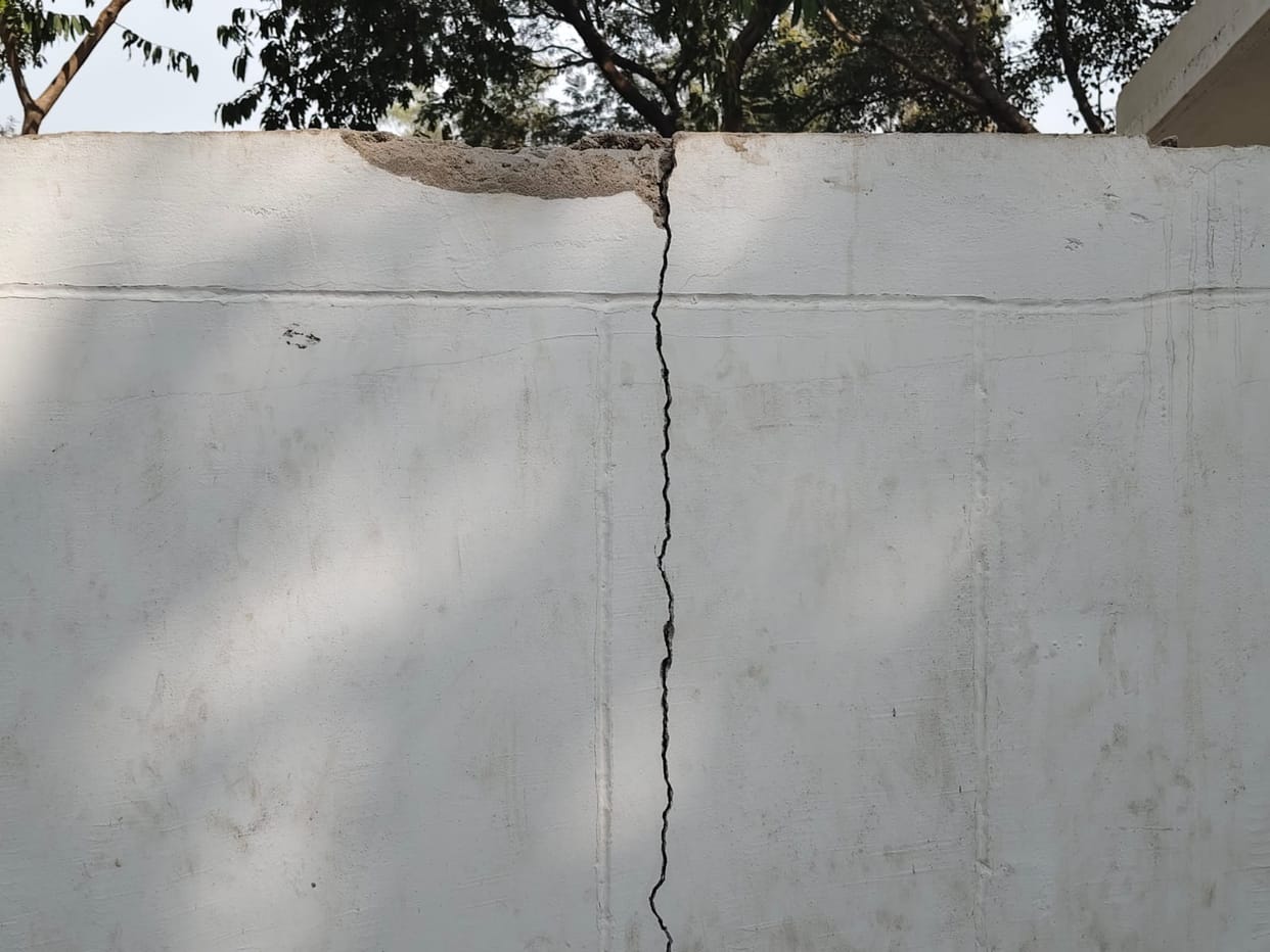 Cracks appear in the boundary wall of the veterinary hospital under construction at a cost of Rs 52 lakh.