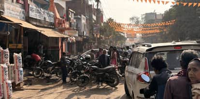 Siddharthnagar News: Tracks are being sold... daily trouble due to traffic jam