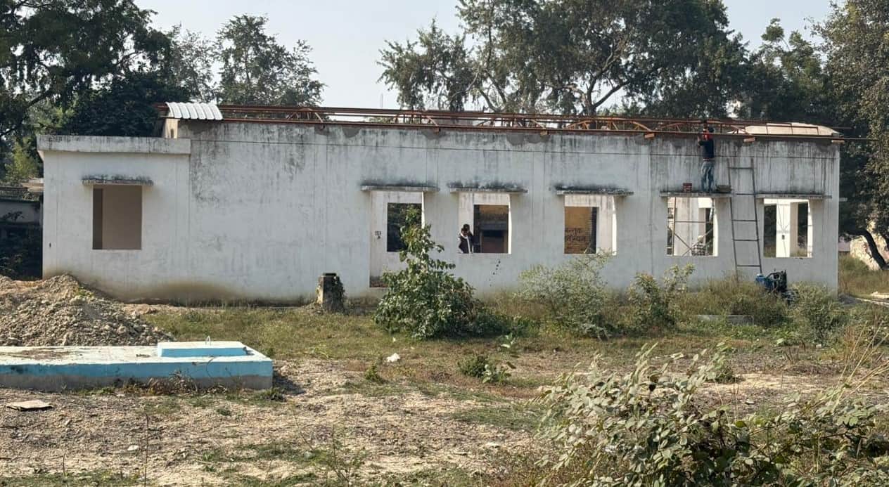 वीएनजीआईसी में अधूरा मल्टीपरपज हाल। संवाद