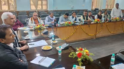 Vice President got angry in the meeting of Irrigation Bandhu due to lack of action against the colonizer.