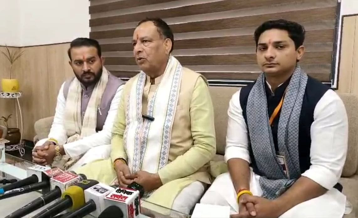 The Congress party practices politics based on casteism, nepotism, and regionalism: Baroli