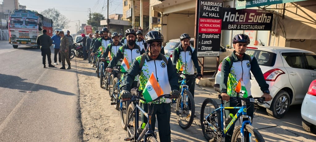 Indian Army Tiger Division's cycle rally reaches Amb