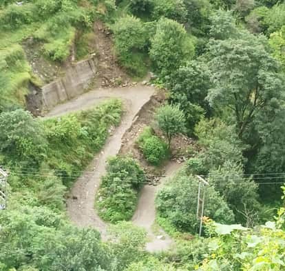 Youth group and temple committee Tutu raised demands from the administration.