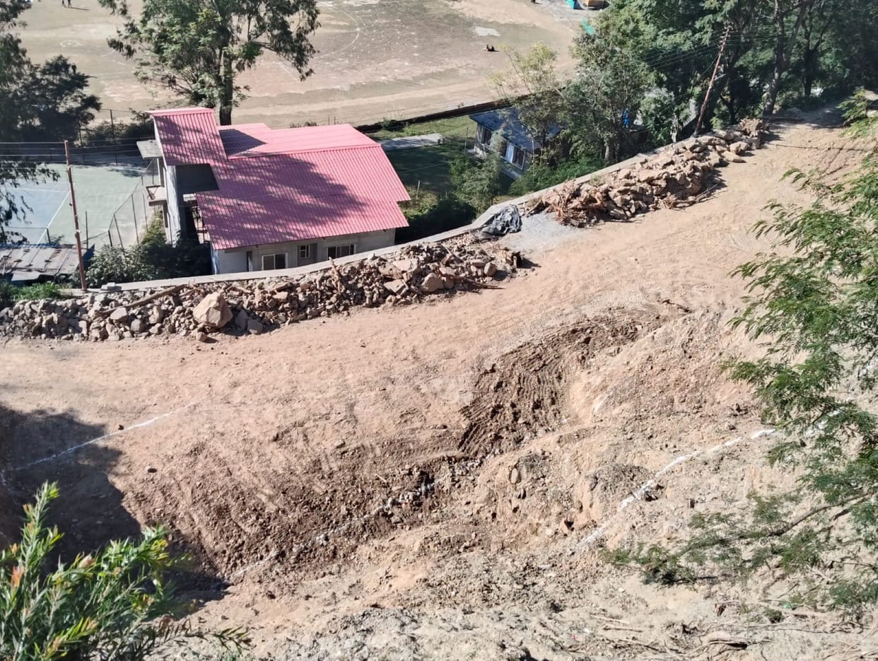 Loose material found at the construction site of the Mini Secretariat, leaving the department stunned.