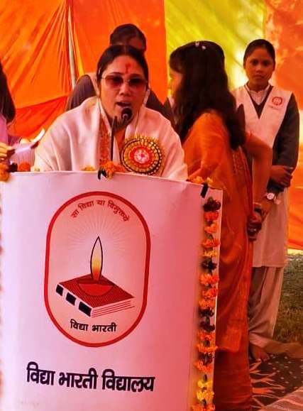 Mothers should avoid mobile reels and pay attention to their children: Sujita Kumari