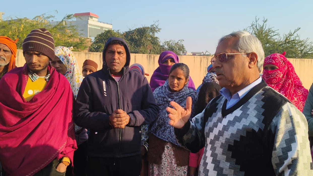 Contract sanitation workers went on strike due to non-payment of salaries.