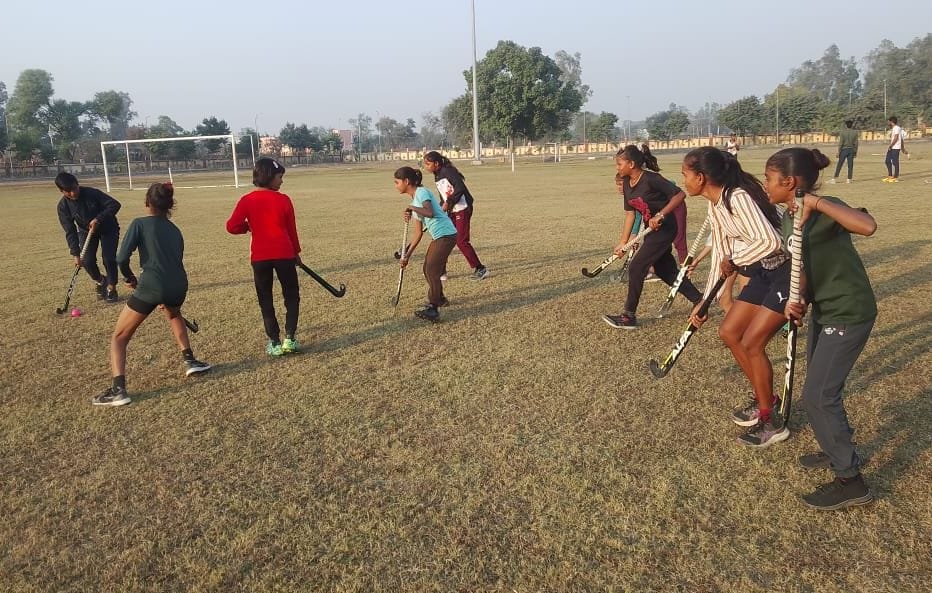 10 women players selected for divisional hockey trials