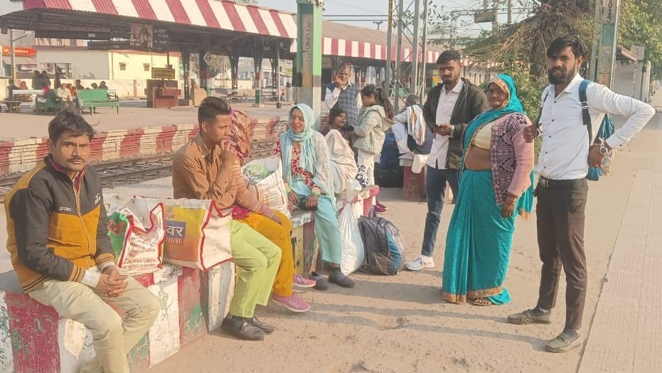 Mahananda Express cancelled, Delhi-bound passengers upset