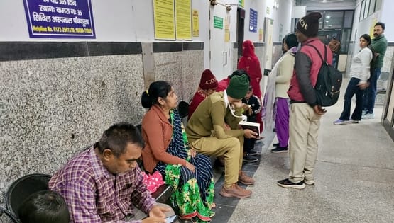 Doctors' strike weakens, 72 return to duty, patients' problems continue