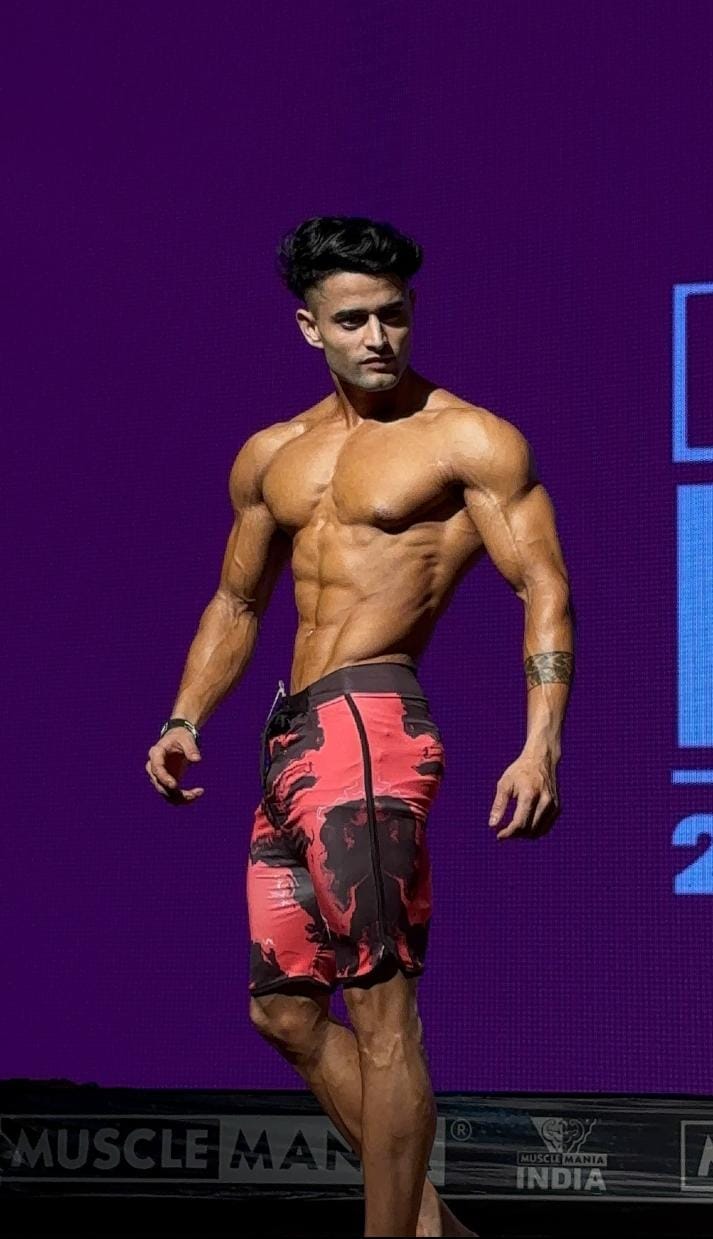 Aney Thakur gets a pro card at Muscle Mania