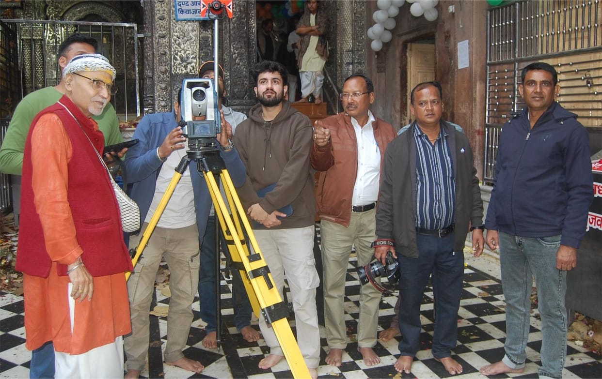 IIT Roorkee Completes Survey at Banke Bihari Temple New Railings to Transform Crowd Management from New Year