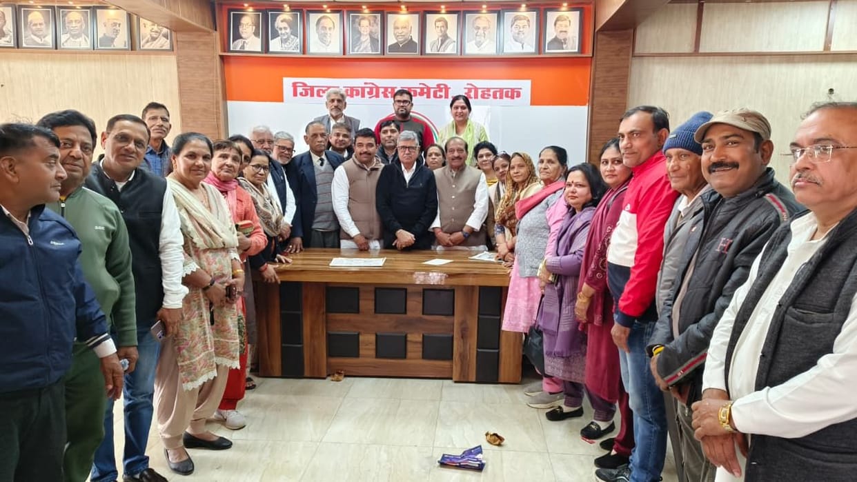 MLA Batra reviewed the arrangements for the mega rally in Delhi.