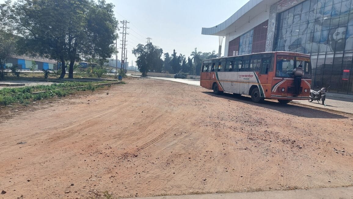 The road problem at ISBT will soon be resolved.