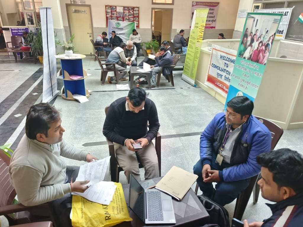 1124 cases were filed in the Permanent Lok Adalat, 1031 were resolved.