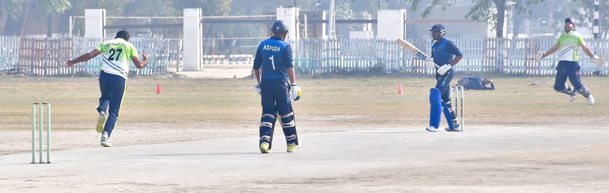 Bareilly Hunters and Meerut Zone teams emerged victorious.