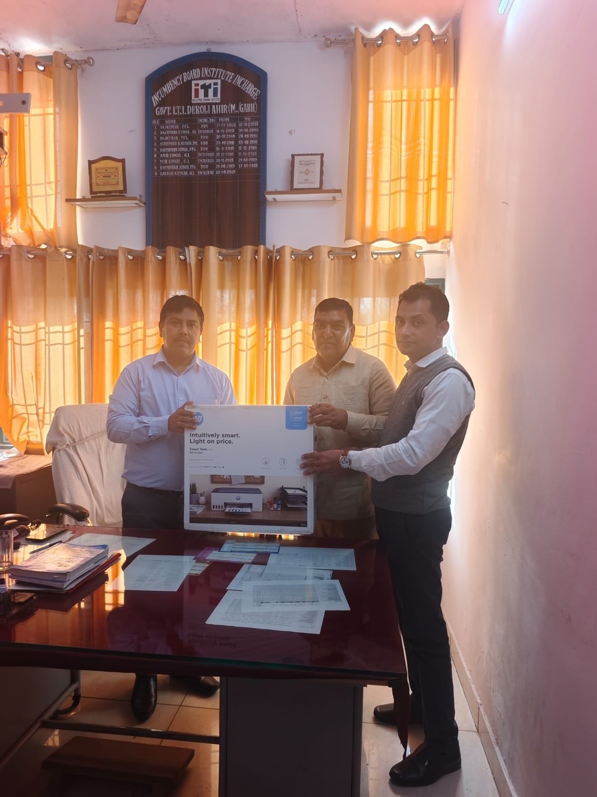 Colour printer presented to ITI