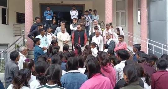 The students demanded the reinstatement of the principal and lecturer