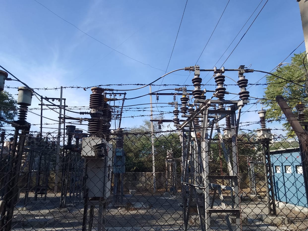 Connections of 265 government departments have been disconnected, yet Rs 36.92 crore is still outstanding.