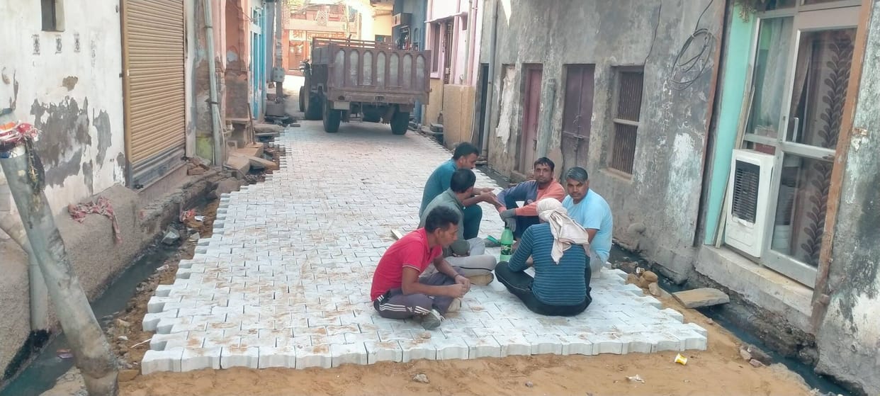 11 Work on the pending road from Hatta Bazaar to Valmiki Temple has begun.