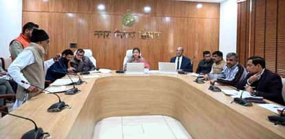 Work is done in the Municipal Corporation by paying money, I also had to pay Rs 8,000.