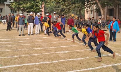 Abhishek and Srishti won the 100 meter race