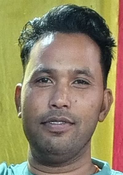 A young man walking on foot died after being hit by a bike.