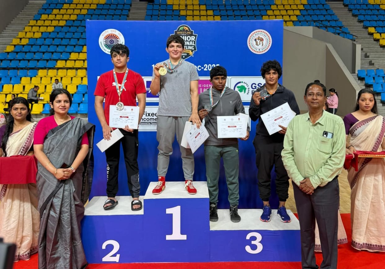 Female wrestlers from Rohtak won four medals at the Senior National Wrestling Championships.