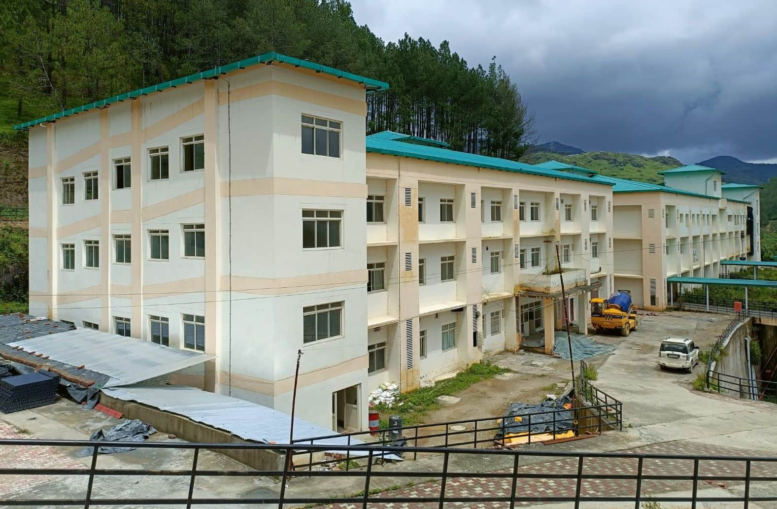 बेस अस्पताल, पिथौरागढ़।