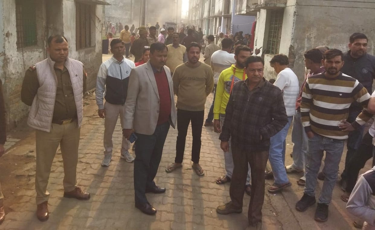 Opposition to the municipal team that arrived to vacate Kanshi Ram residence