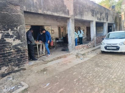 Medicines worth crores of rupees from five districts lie in ruins, major security lapse